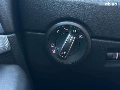 Volkswagen Multivan 2019 - фото 17