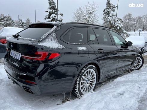 BMW 5 серия 2022 - фото 3