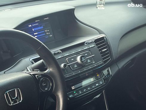 Honda Accord 2016 белый - фото 31