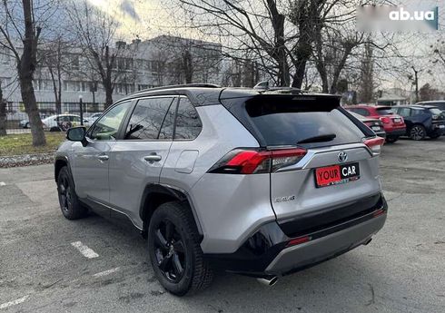 Toyota RAV4 2020 - фото 20