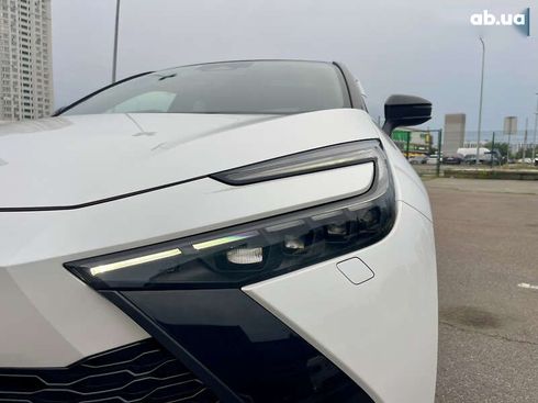 Toyota C-HR 2024 - фото 16