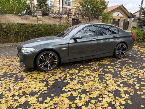 BMW 5 серия 2011 серый - фото 9