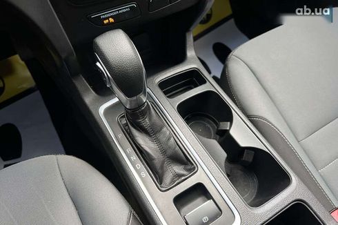 Ford Escape 2018 - фото 16