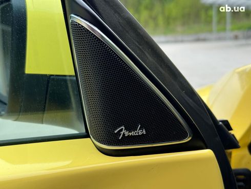 Volkswagen Beetle 2012 желтый - фото 17