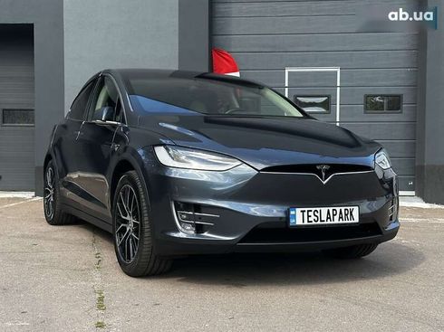 Tesla Model X 2017 - фото 12