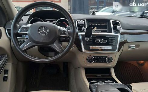 Mercedes-Benz GL-Класс 2012 - фото 17