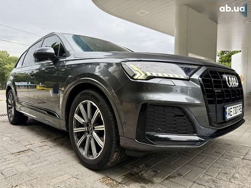 Audi Q7 2021 - фото 12