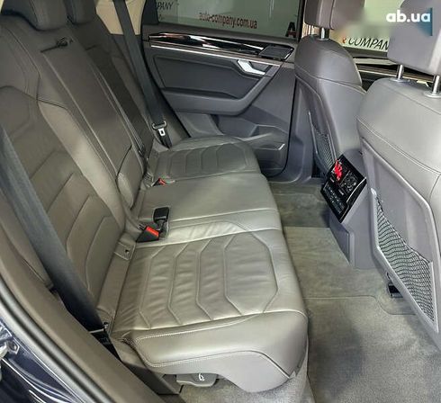 Volkswagen Touareg 2019 - фото 11