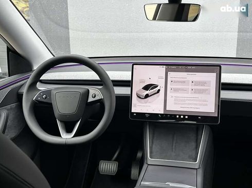 Tesla Model Y 2025 - фото 18