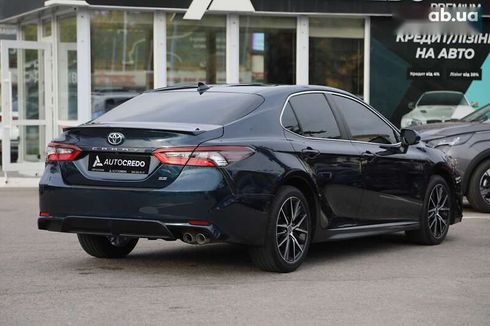 Toyota Camry 2020 - фото 4