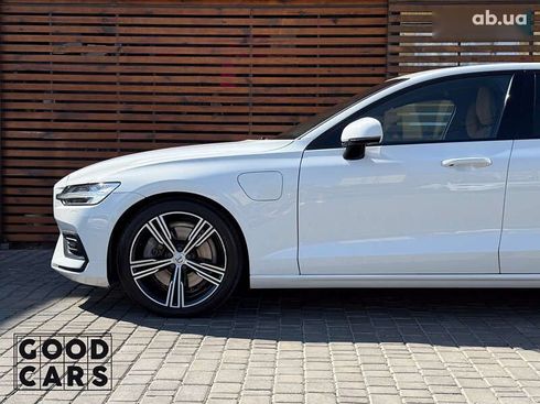 Volvo S60 2020 - фото 10
