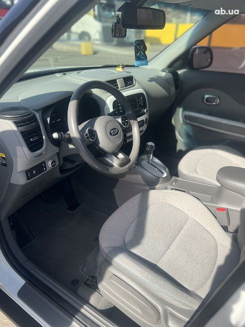 Kia Soul EV 2017 белый - фото 2