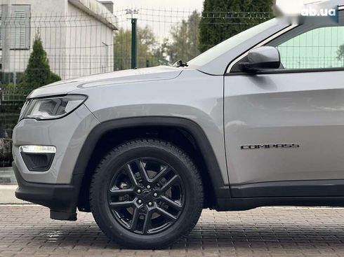 Jeep Compass 2020 - фото 20