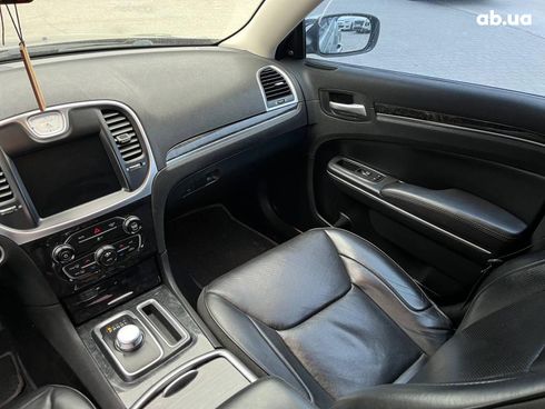 Chrysler 300 2018 черный - фото 81
