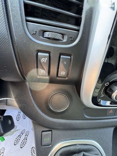 Renault Trafic 2020 - фото 23