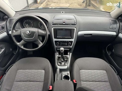 Skoda Octavia 2011 - фото 20