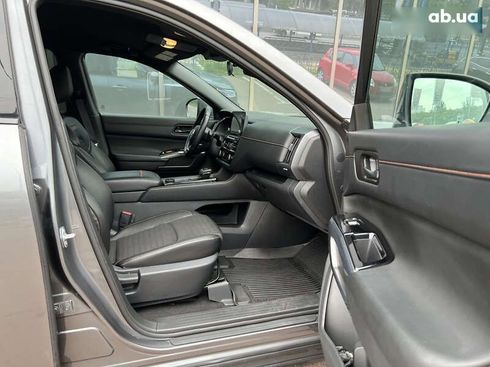 Nissan Pathfinder 2023 - фото 28