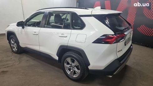 Toyota RAV4 2022 - фото 4