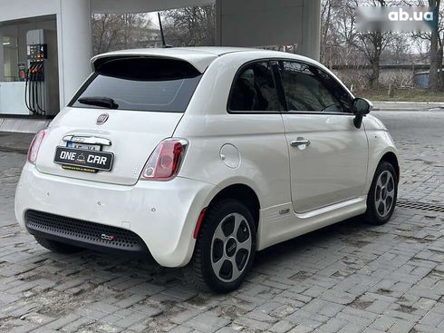 Fiat 500E 2015 - фото 6