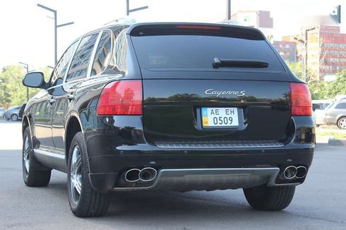 Porsche Cayenne 2004 - фото 12