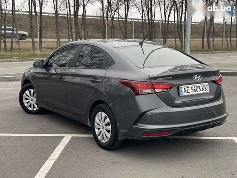 Hyundai Accent 2021 - фото 5