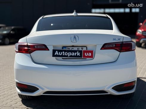 Acura ILX 2017 белый - фото 9