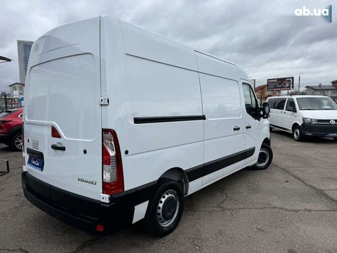 Renault Master 2021 - фото 22