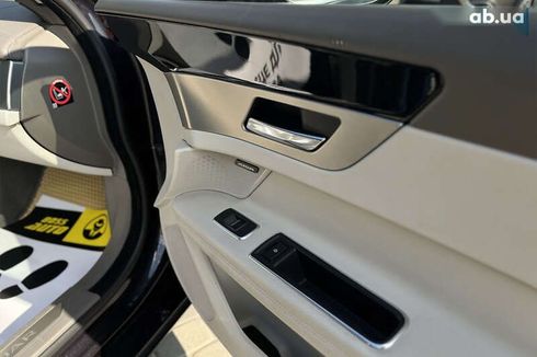 Jaguar XF 2016 - фото 10