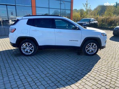 Jeep Compass 2024 - фото 8