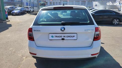 Skoda Octavia 2017 - фото 9