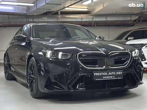 BMW M5 2025 - фото 13