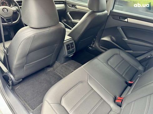 Volkswagen Passat 2020 - фото 22