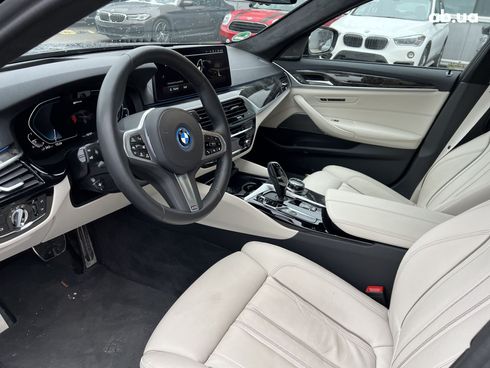 BMW 5 серия 2023 - фото 48