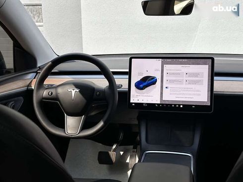 Tesla Model Y 2024 - фото 17
