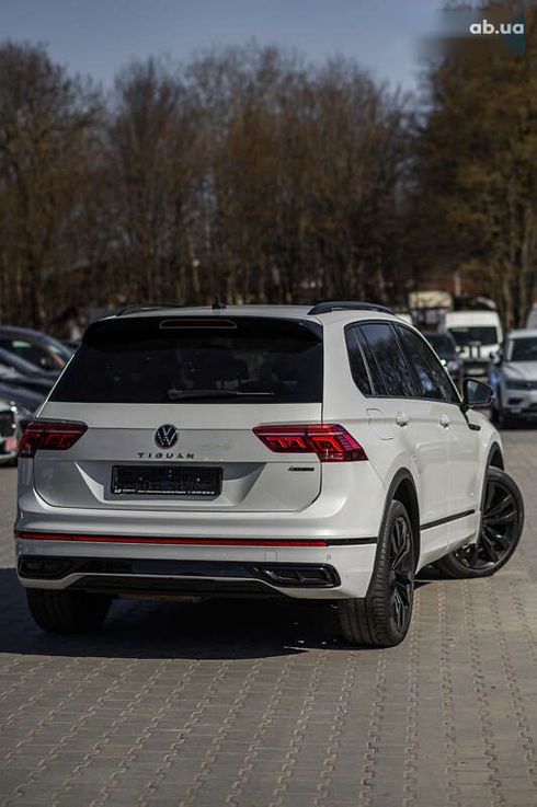 Volkswagen Tiguan 2021 - фото 19
