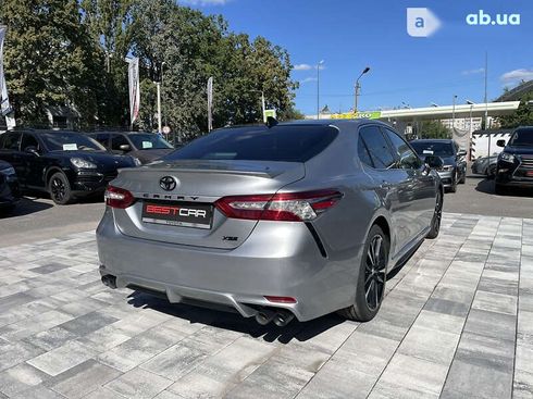 Toyota Camry 2020 - фото 13