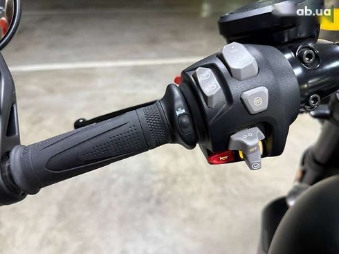 Triumph Rocket 3 2024 - фото 22