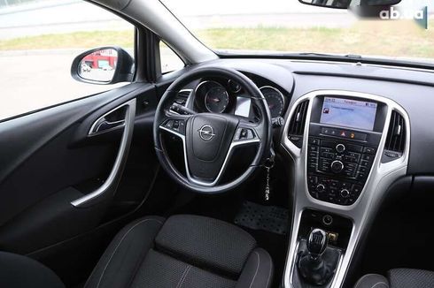 Opel Astra 2011 - фото 11