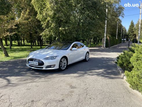 Tesla Model S 2016 - фото 6