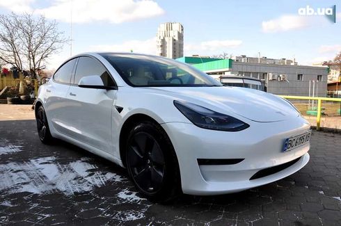 Tesla Model 3 2022 - фото 4