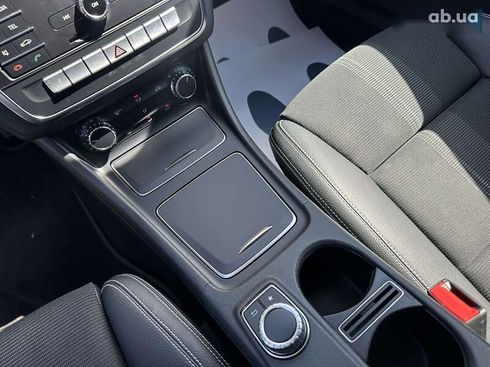 Mercedes-Benz GLA-Класс 2019 - фото 12