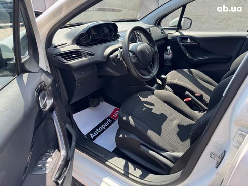 Peugeot 208 2017 белый - фото 9