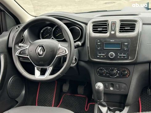 Renault Sandero 2019 - фото 26