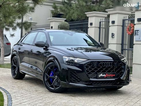 Audi RS Q8 2024 - фото 25