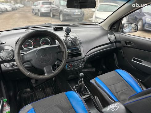 Chevrolet Aveo 2011 синий - фото 13