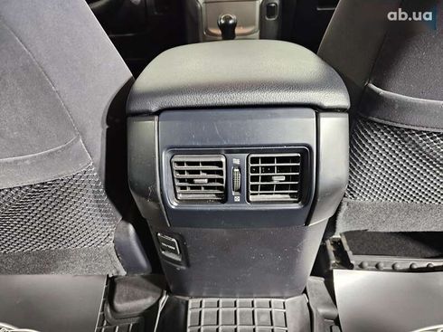 Toyota Land Cruiser Prado 2019 - фото 19