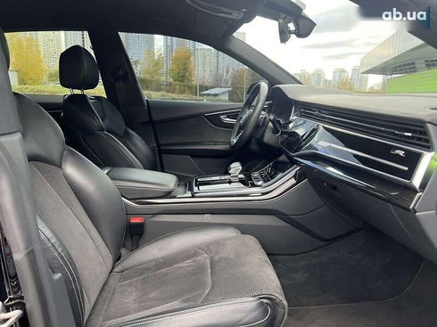 Audi Q8 2020 - фото 27