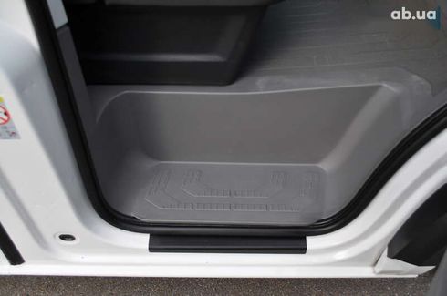 Volkswagen Crafter 2021 - фото 29