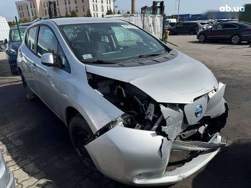 Nissan Leaf 2013 - фото 2