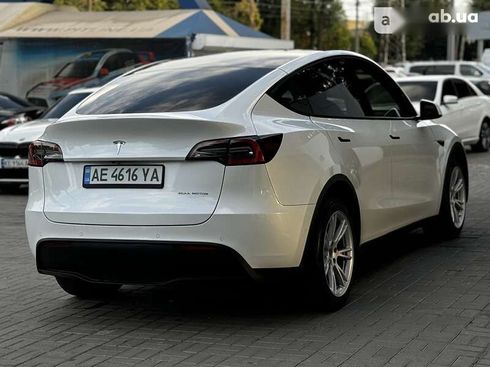 Tesla Model Y 2020 - фото 12